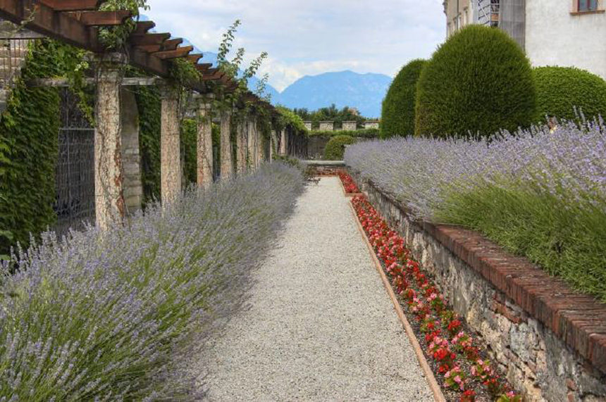 recorridos en jardines privados